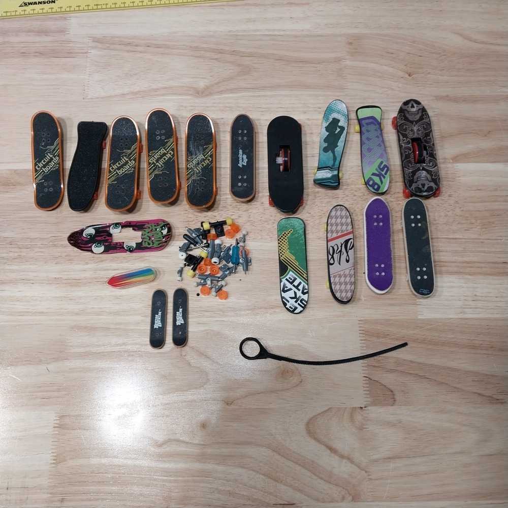 Tech Deck Birdhouse Fingerboard Lot Tony Hawk Clint Walker Skateboard Toys Parts